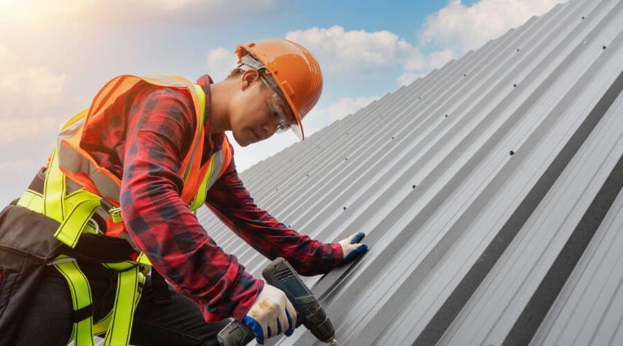 Professional gutter cleaning in Pelican Lake, WI